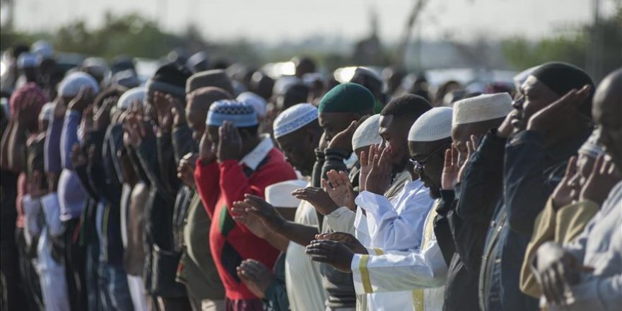 S. African Muslims demand prayer room in hospital