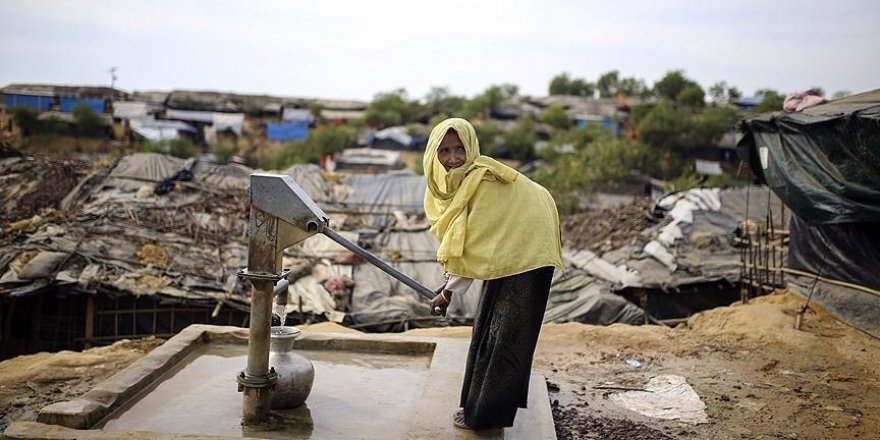 Rohingya in Bangladesh camps lack access to clean water