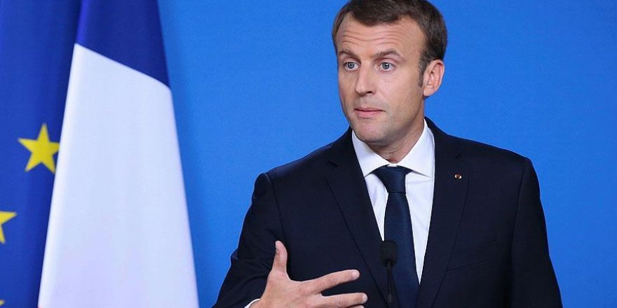 Macron: Les puissances étrangères ne devraient pas interférer dans les affaires du Liban