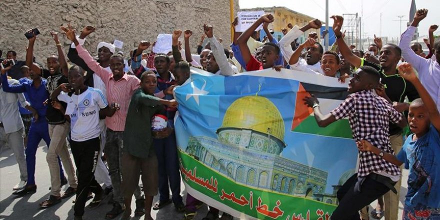 Somalis protest Trump's Jerusalem move