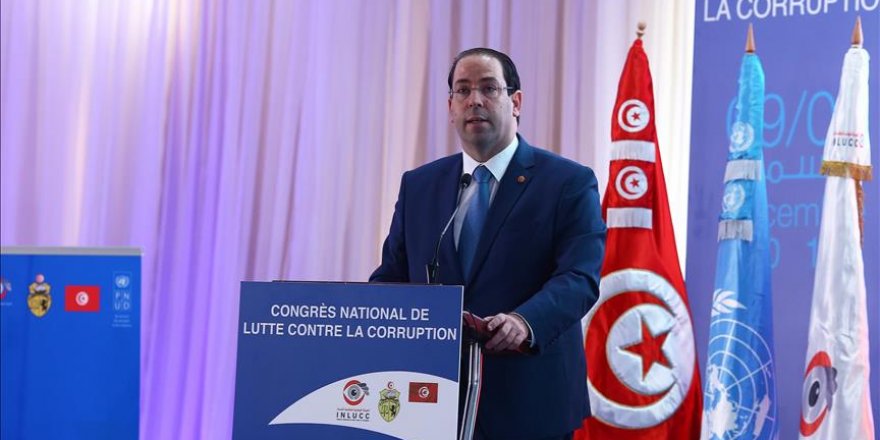 Chahed :Le gouvernement poursuivra la "guerre" contre la corruption en dépit des forces réfractaires