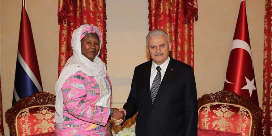 Le PM turc Yildirim se réunit avec le vice-PM gambien Fatouma à Istanbul