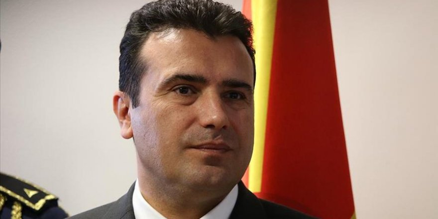 Macedonia PM pays first-ever visit to Kosovo