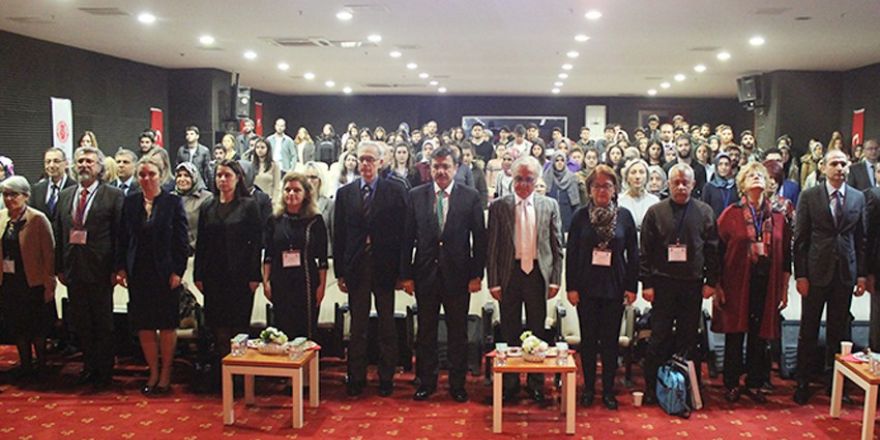Sağlık yöneticileri akademik düzeyde bir araya geldi