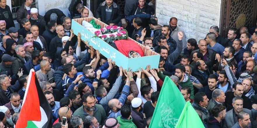 Gaza : Des milliers participent aux obsèques de deux martyrs tués par l'armée israélienne