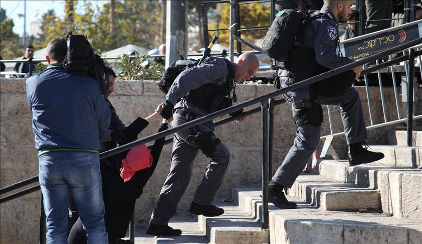 Jérusalem: hospitalisation d’une Palestinienne battue par la police israélienne