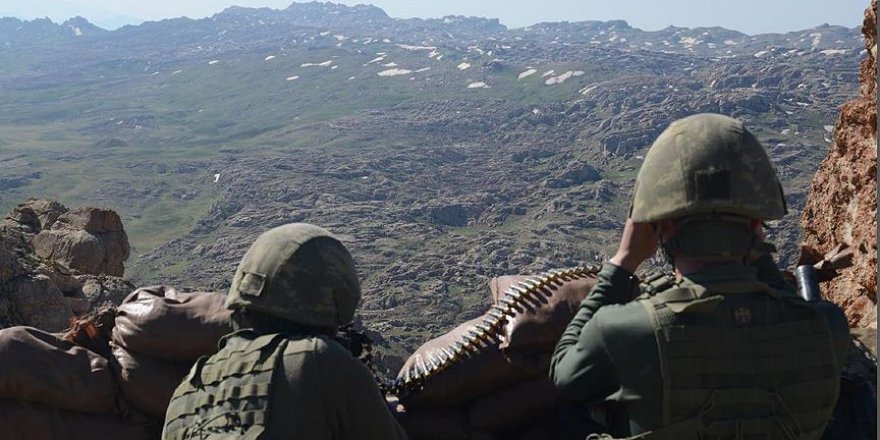 5 PKK terrorists surrender to Turkish security forces