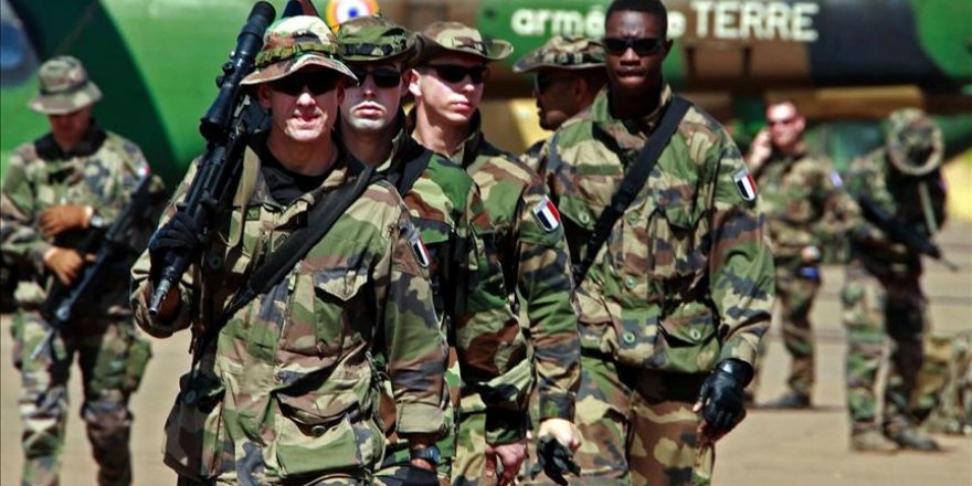 Sécurité: Que font les bases militaires françaises au Niger?