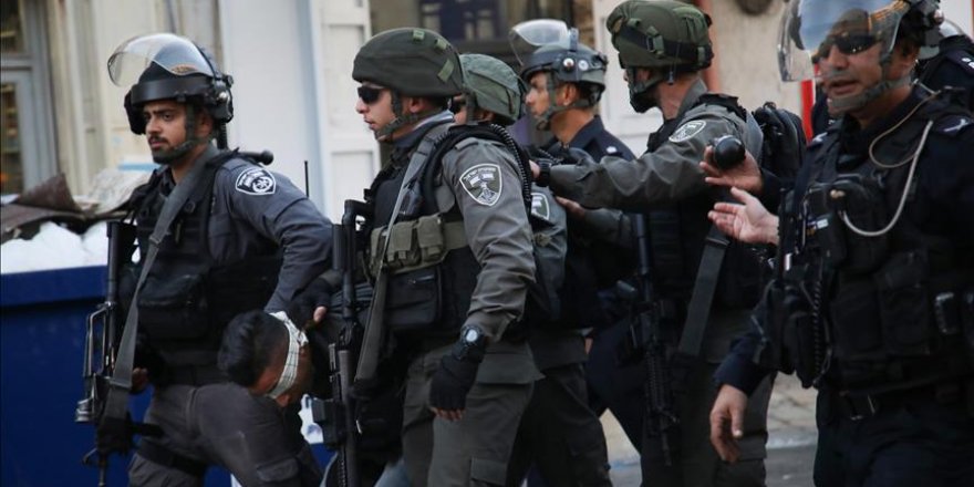 Israeli army rounds up 8 Palestinians in West Bank raids