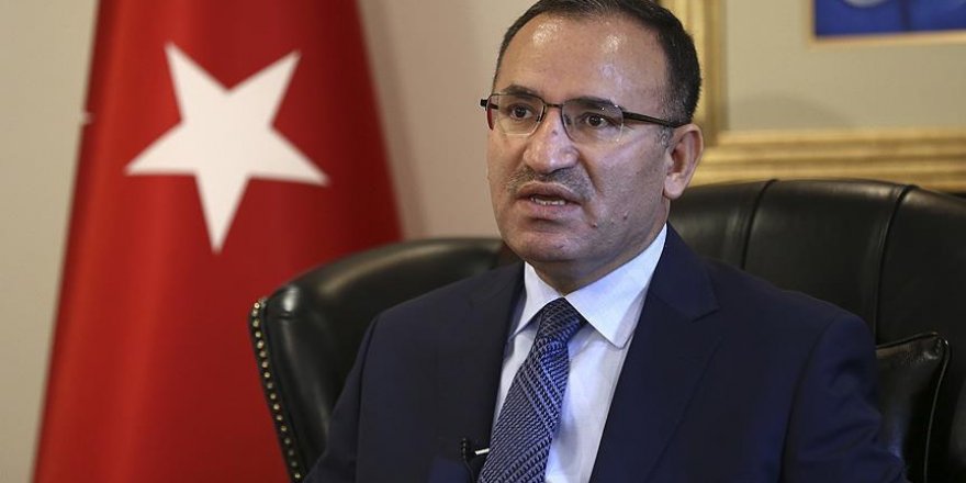 Bozdag: "La Turquie s’oppose à toute tentative visant à prendre le pouvoir de manière illégitime"