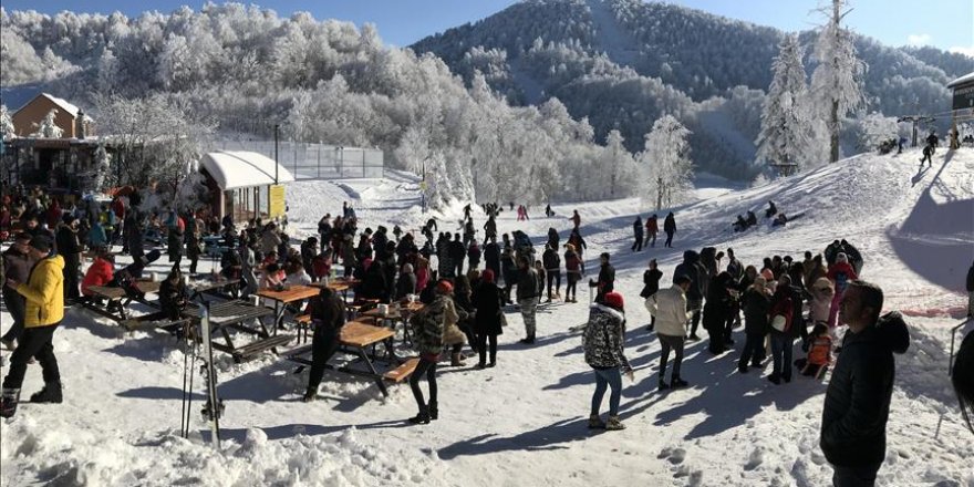 Turkey’s Kartepe welcomes thousands of skiers