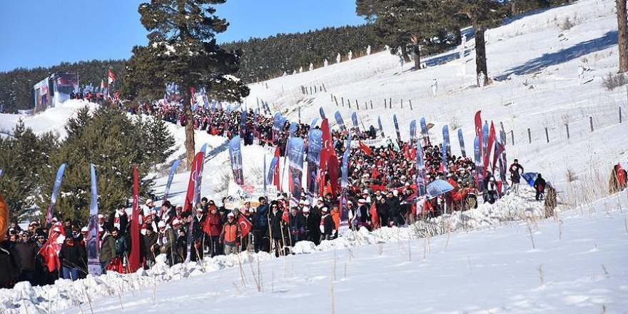 Turkey remembers fallen WWI soldiers with massive march