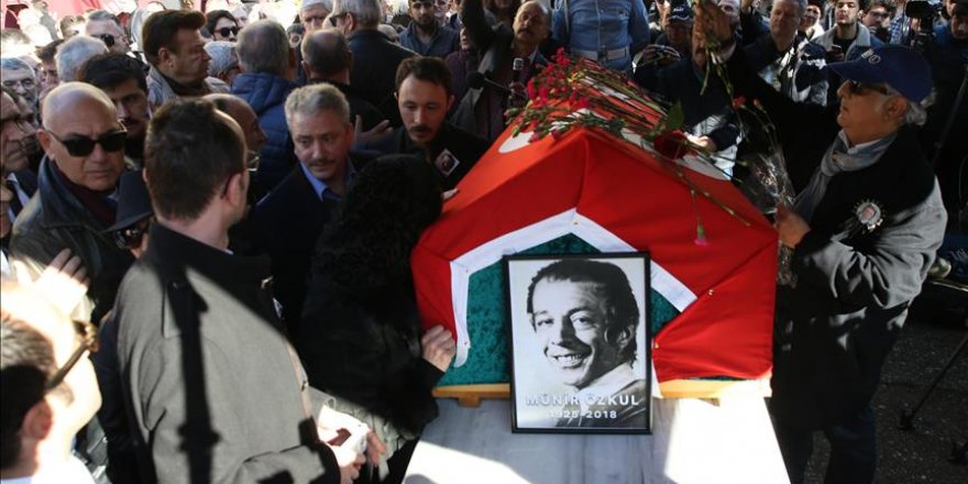 Turkey bids farewell to veteran actor Munir Ozkul