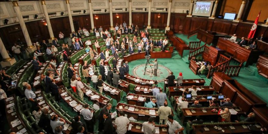 Tunisie: La loi de finances de toutes les contestations