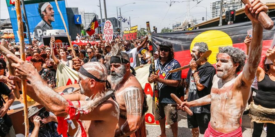 Les Aborigènes d'Australie manifestent contre la "Journée nationale"