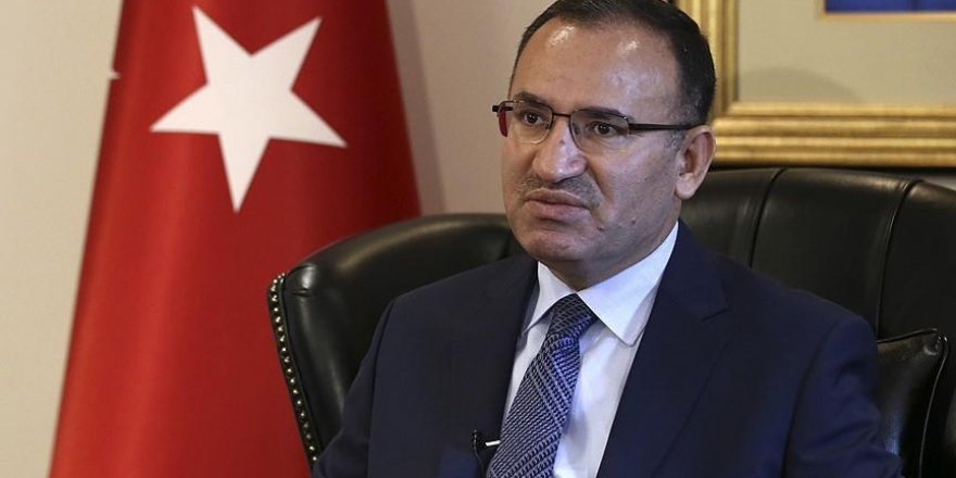 Bozdag: "La Turquie ne prendra en compte les paroles que si elles sont accompagnées d'actes"