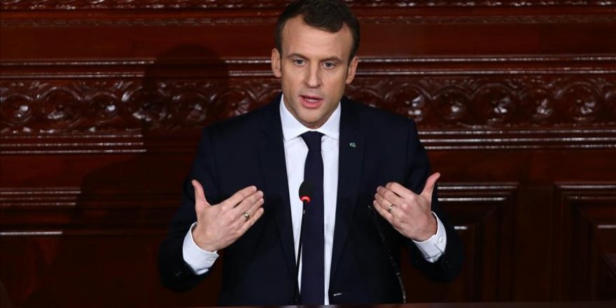 Macron: "La réussite de la transition tunisienne intéresse la région, le Monde arabe et la France"