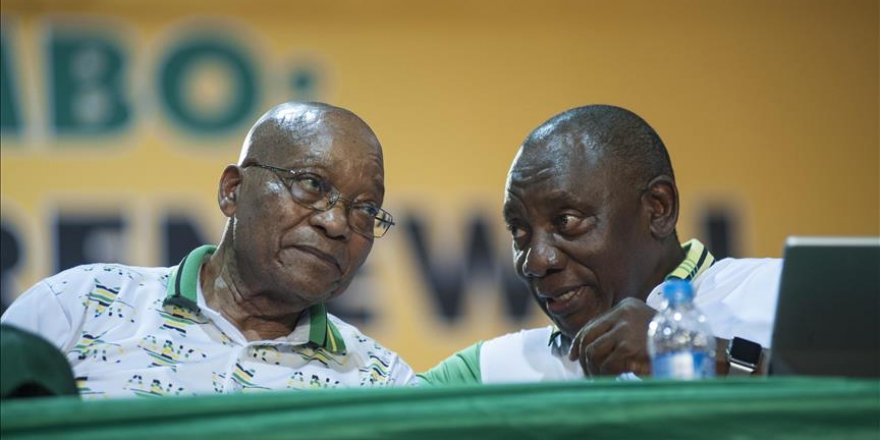 Ruling party gives ultimatum to South African president