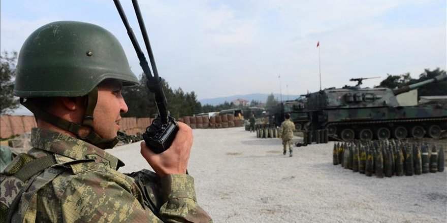 Turkish army hits terror positions in range of Turkey