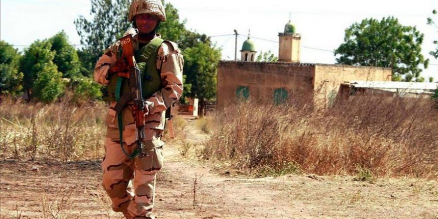 Mali: 7 militaires tués dans deux attaques distinctes