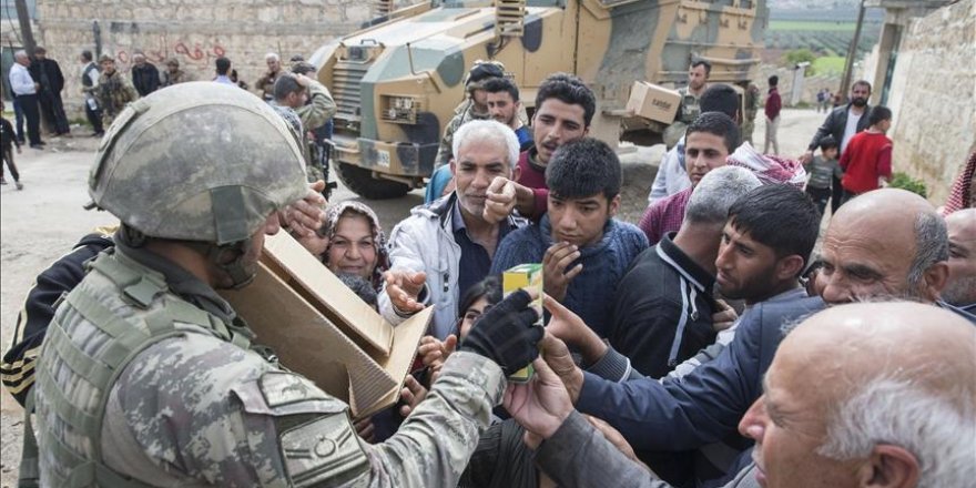 Afrin: Les soldats turcs accueillis en héros