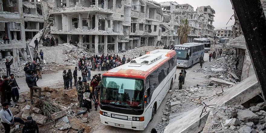 3rd convoy leaves E. Ghouta amid evacuation deal