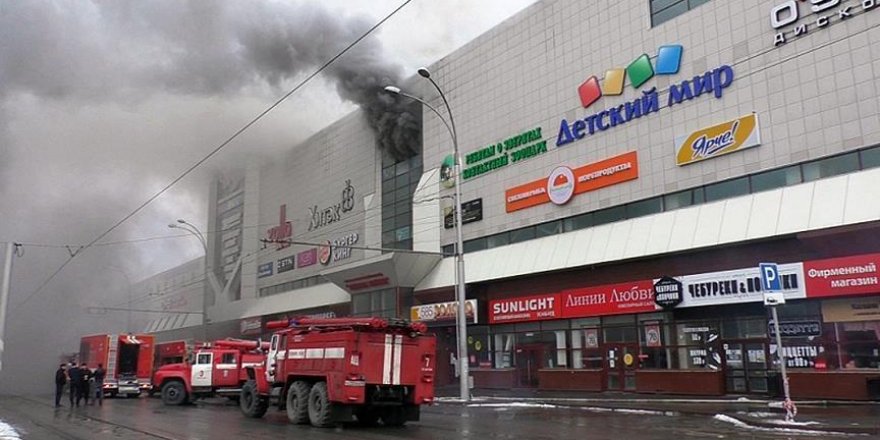 Shopping mall fire in Siberia kills 53