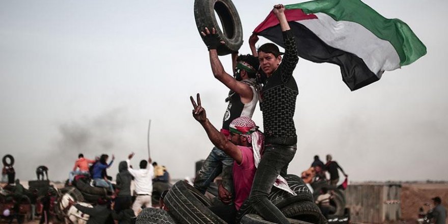 Gazans converge on Israel border for 2nd week of demos