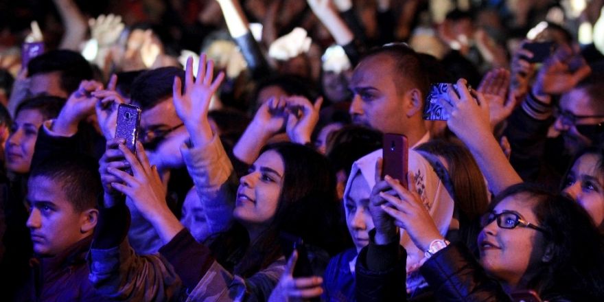 Dastar ve Kuzugöbeği Festivali’nde Koray Avcı rüzgarı