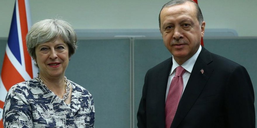 Entretien téléphonique Erdogan/May autour des développements en Syrie