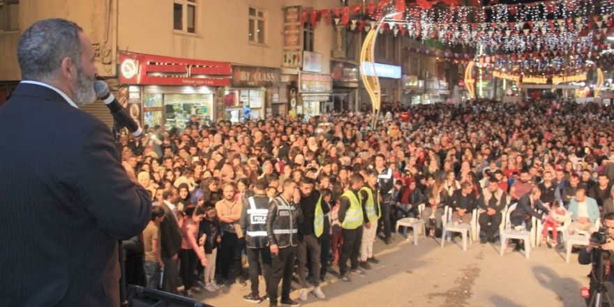 Dursun Ali Erzincanlı konserine binler katıldı