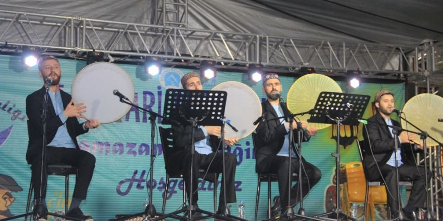 Grup Teylani Hakkari’de konser verdi