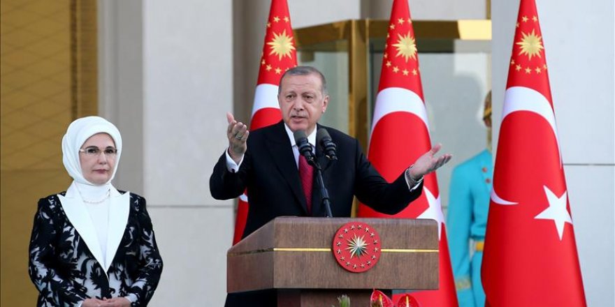 Turquie: Erdogan promet davantage de progrès avec le nouveau système présidentiel