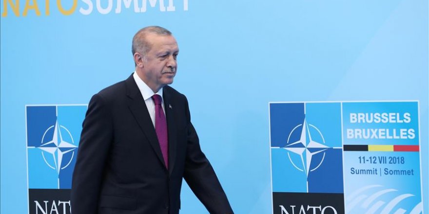 Erdogan meets leaders on sidelines of NATO summit