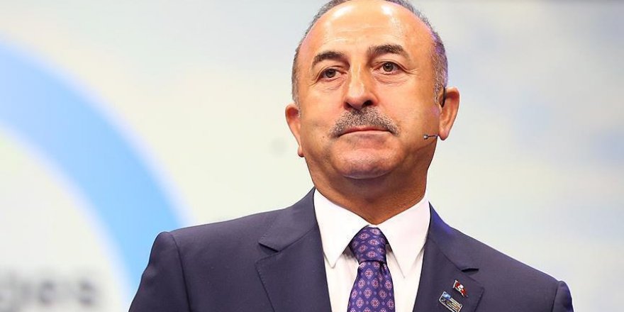 Cavusoglu réagit contre les menaces de Trump