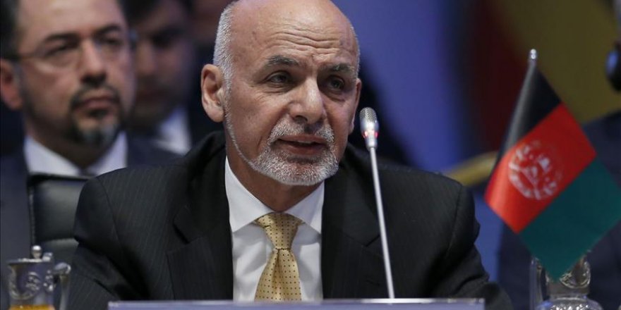 Le président afghan invite Imran Khan à visiter Kaboul