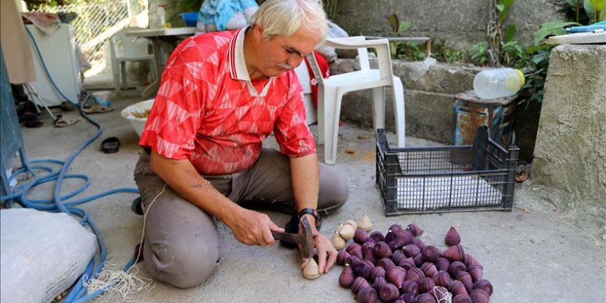 Turkish carpenter taking 1,000 handmade toys to Syria