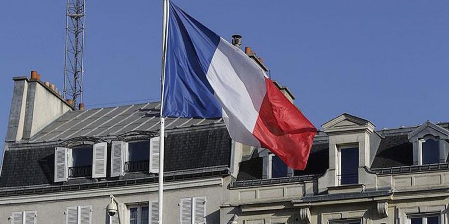 France : Large remaniement ministériel