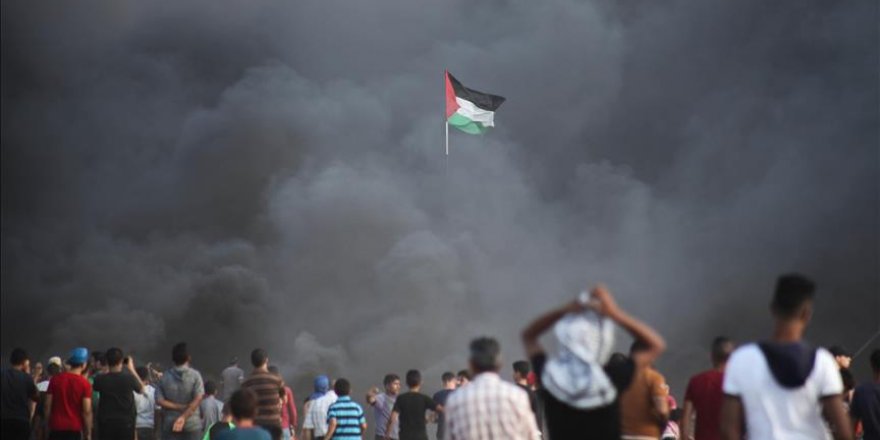 Gazans march on Israel buffer zone for 30th week in row