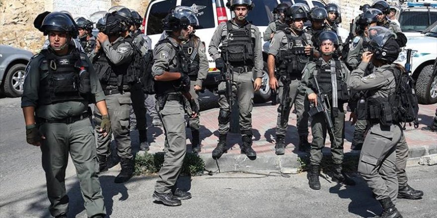 Israeli forces raid Jerusalem governor’s office