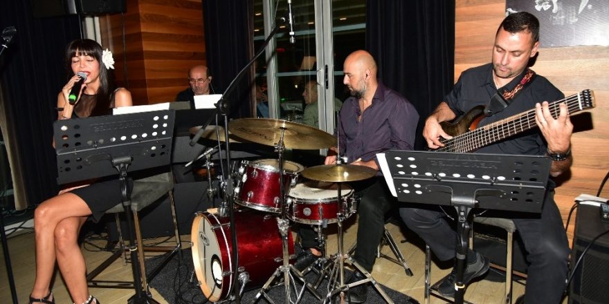 Ödüllü İtalyan restoranında jazz keyfi