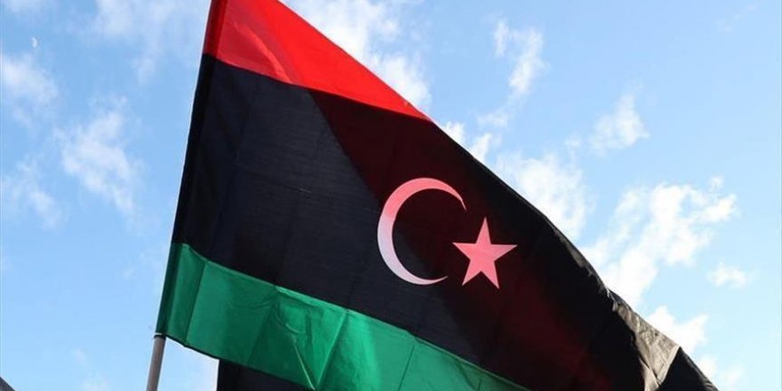 Le Conseil présidentiel libyen décore l'ambassadeur turc à Tripoli