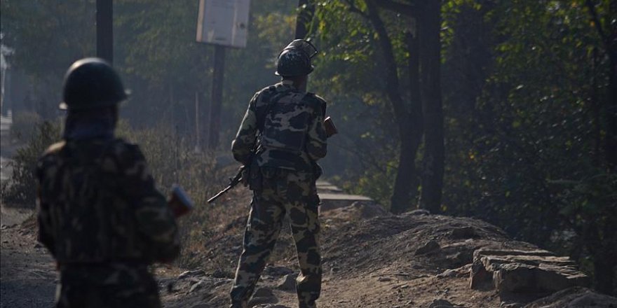 Kashmir: Indian soldier, 4 militants killed in Kashmir