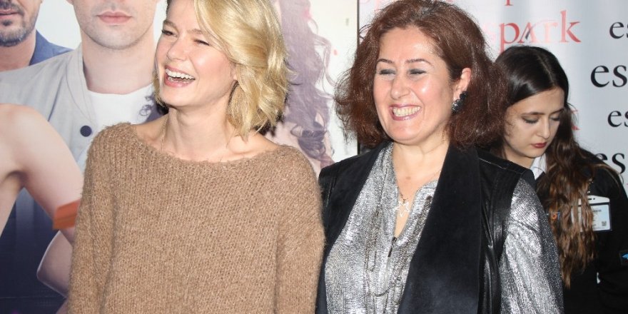 Burcu Biricik sevenleriyle bir araya geldi