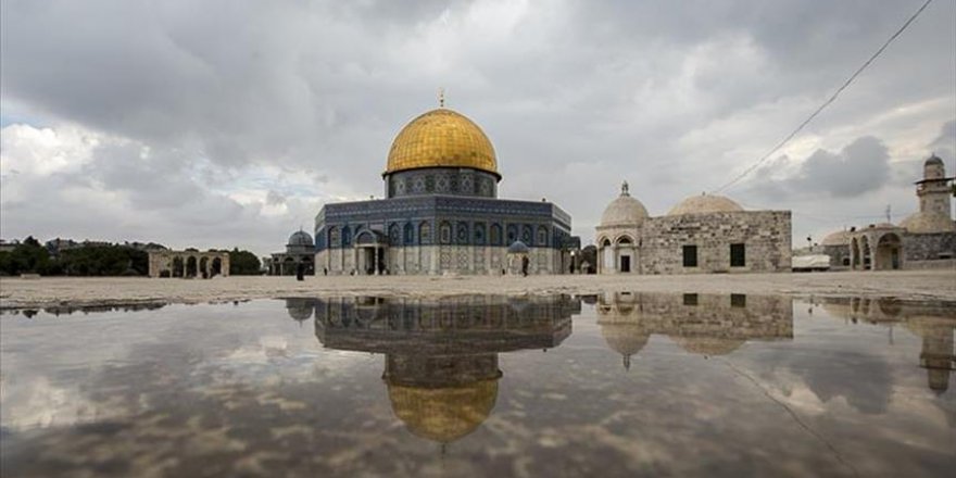 Israël interdit au gouverneur de Jérusalem d'entrer en Cisjordanie