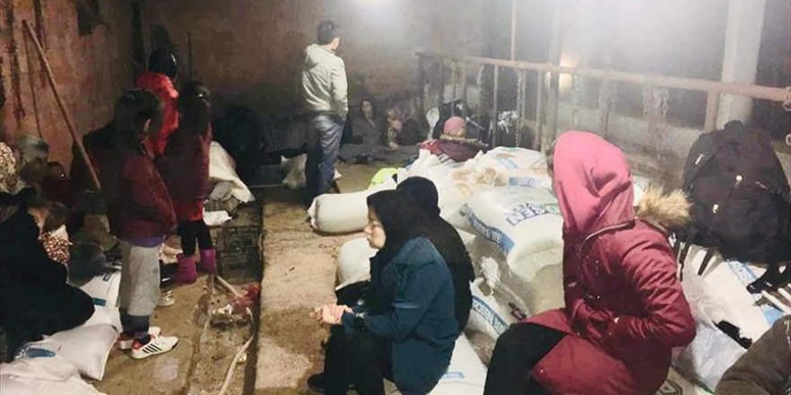 Nearly 460 irregular migrants held in NW Turkey