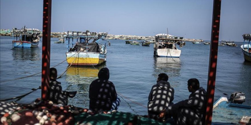 Israel detains 2 Palestinian fishermen off Gaza coast