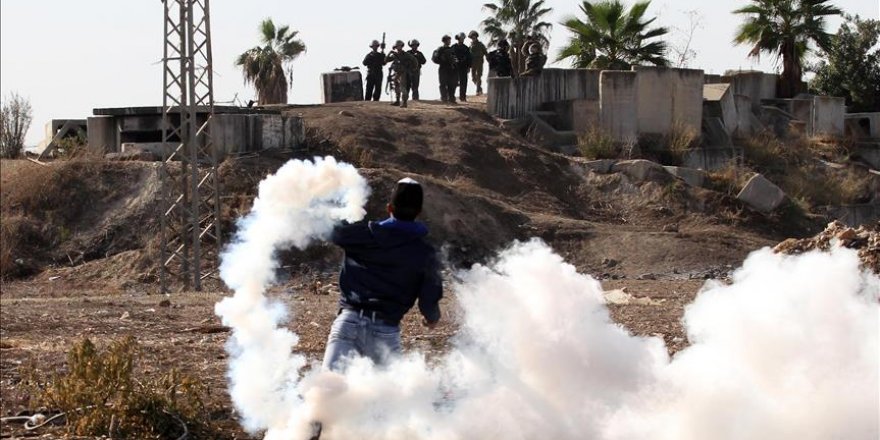 Palestine protesters hurt by Israeli gunfire in W. Bank