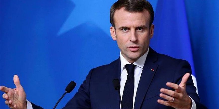 Le président Macron adresse une lettre écrite aux Français