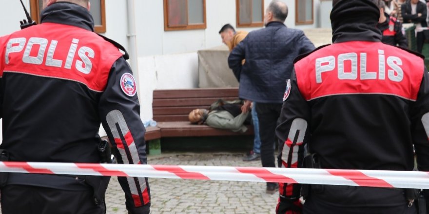 Alacak verecek nedeni ile tartıştığı kişiyi şehrin göbeğinde vurdu